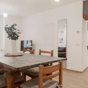 Brilla Marvelous In The Center Apartament